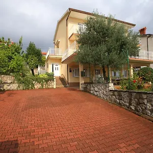 Rosa Apartament